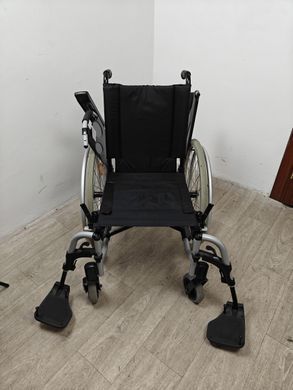 Вузький інвалідний візок 40 см Invacare Action 3 б/в